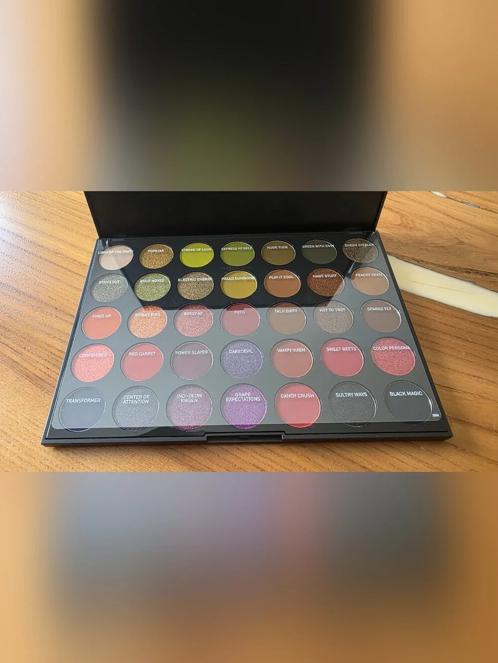 35M Boss Mood Artistry Palette Morphe